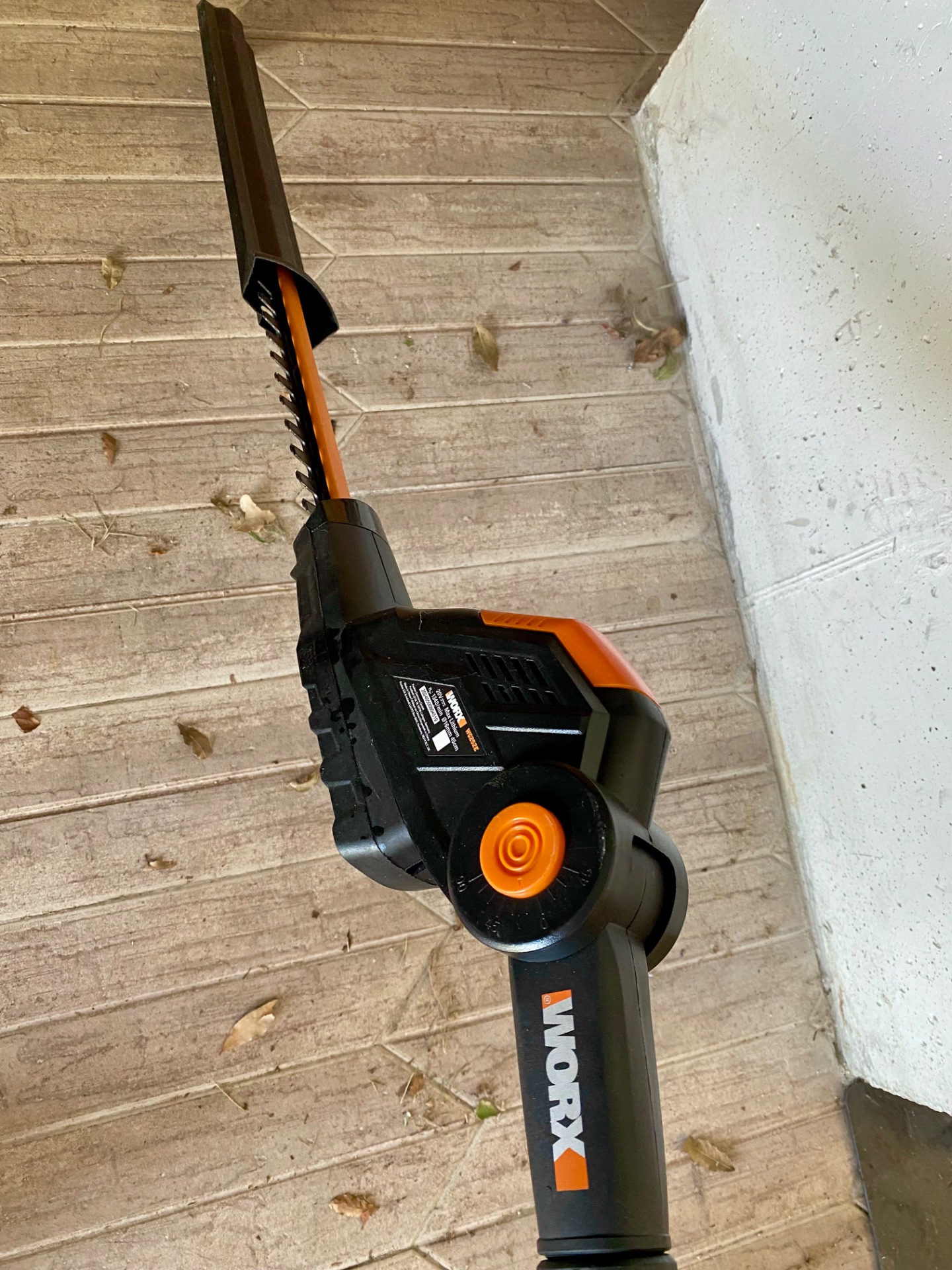 Decespugliatore tagliasiepi elettrico