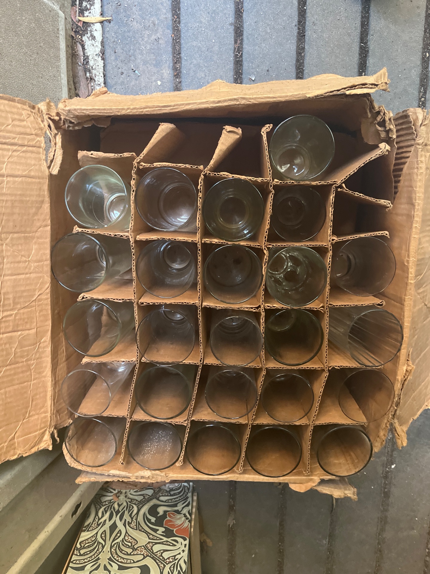 50 bicchieri di vetro